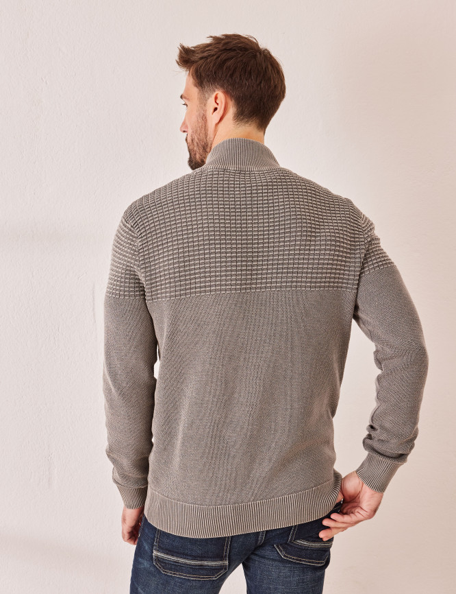 Model Back View