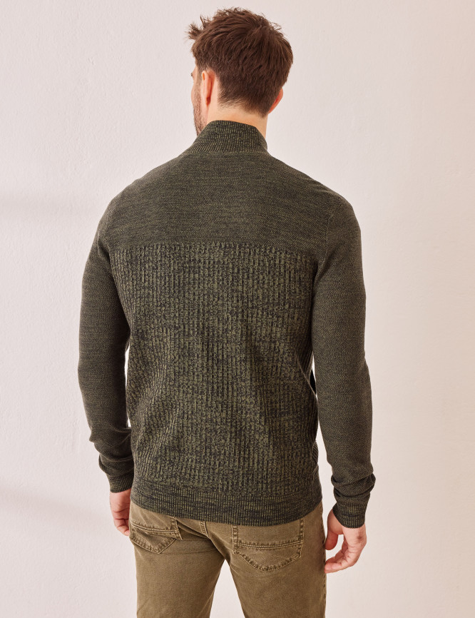 Model Back View