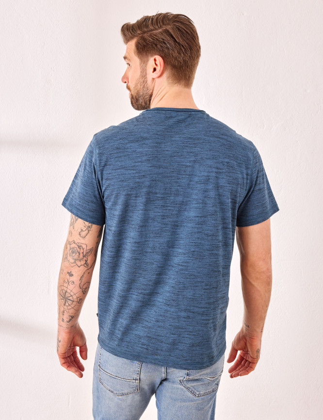 Model Back View