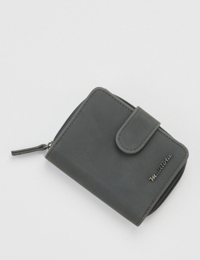 Laid Goods Front View