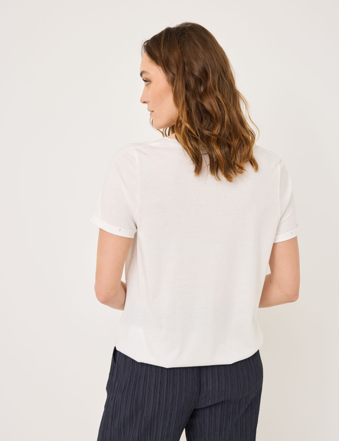 Model Back View