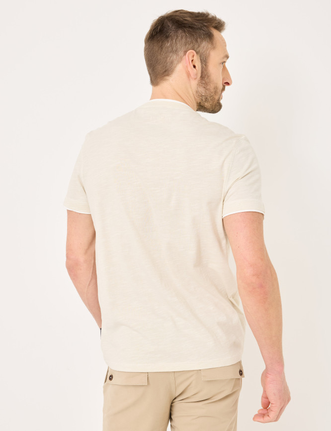 Model Back View