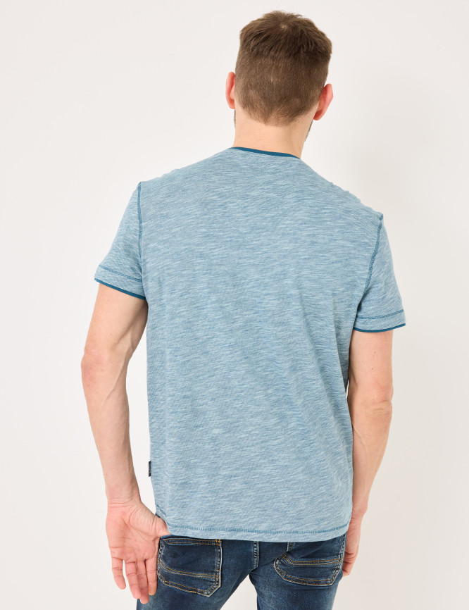 Model Back View