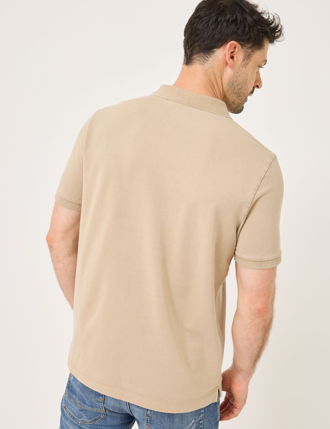 Model Back View