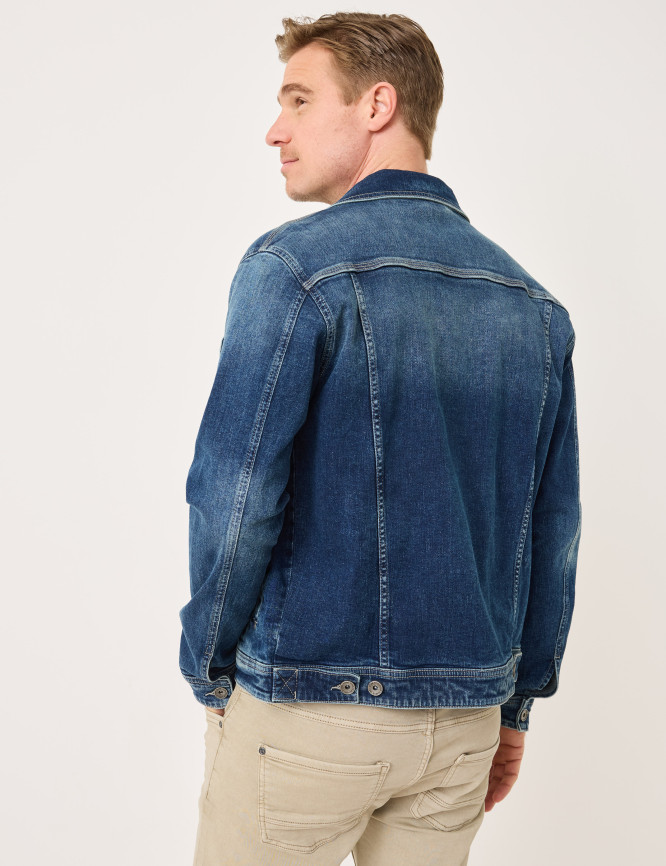 Model Back View