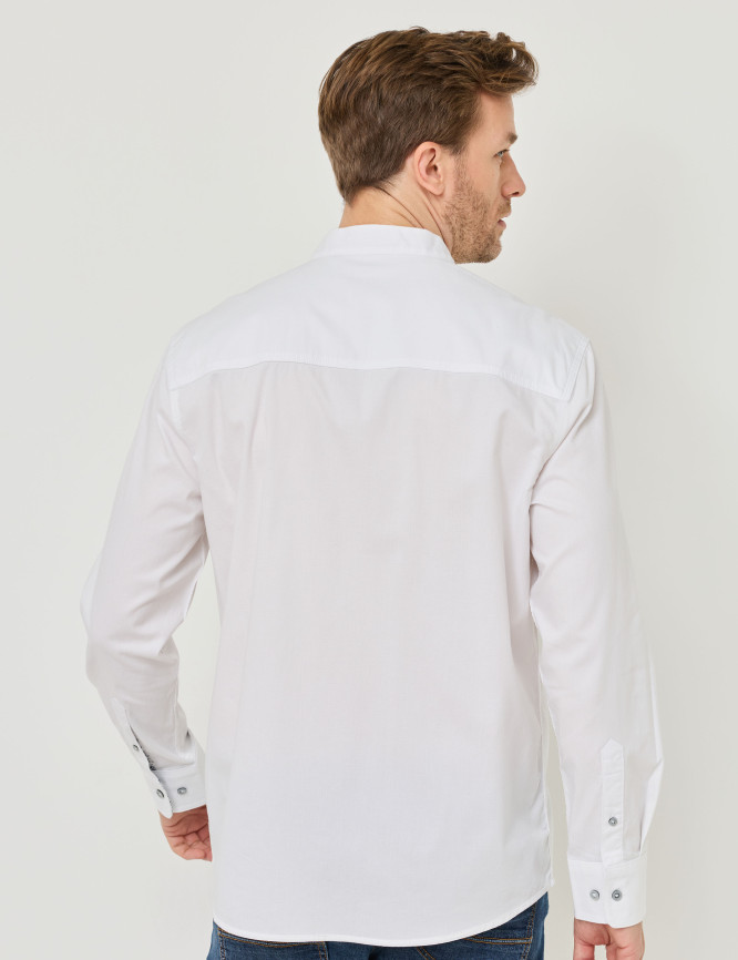 Model Back View
