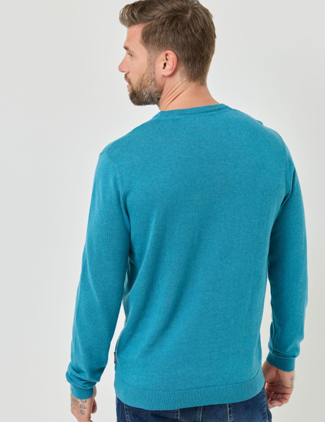 Model Back View