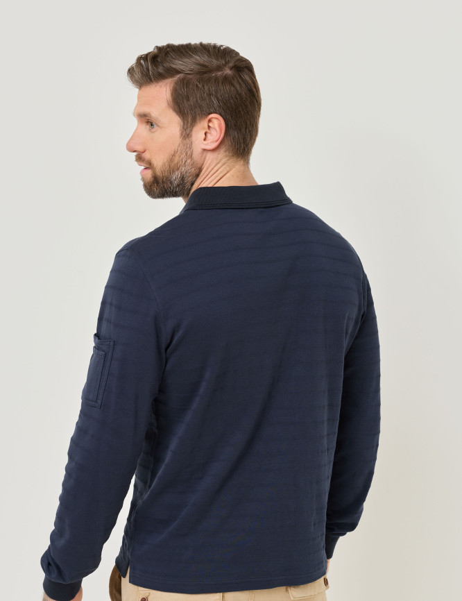 Model Back View