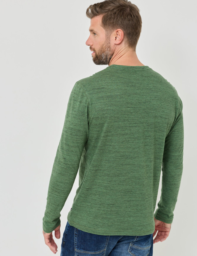 Model Back View