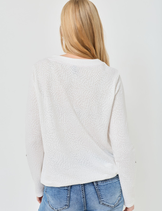 Model Back View