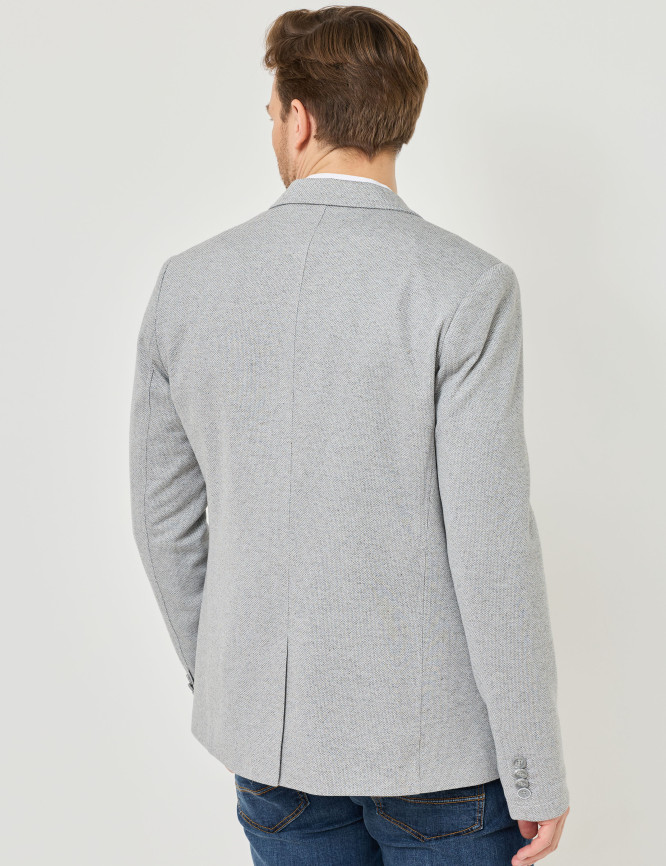 Model Back View