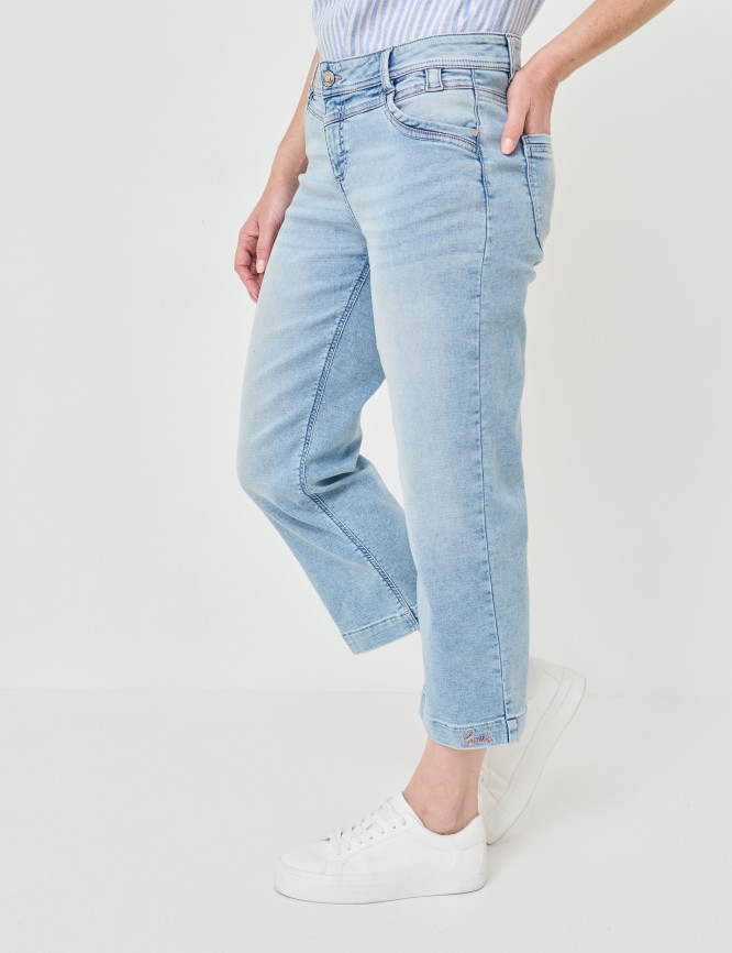Model Side View