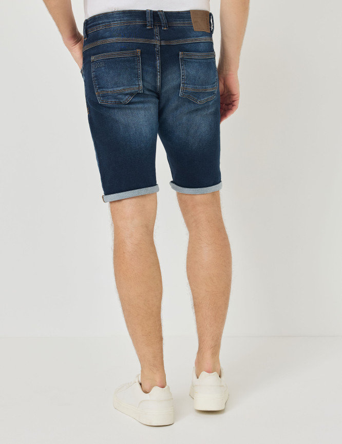Model Back View
