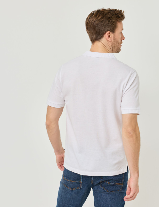 Model Back View