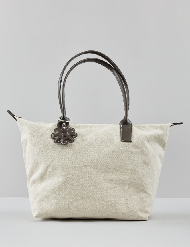 Laid Goods Front View